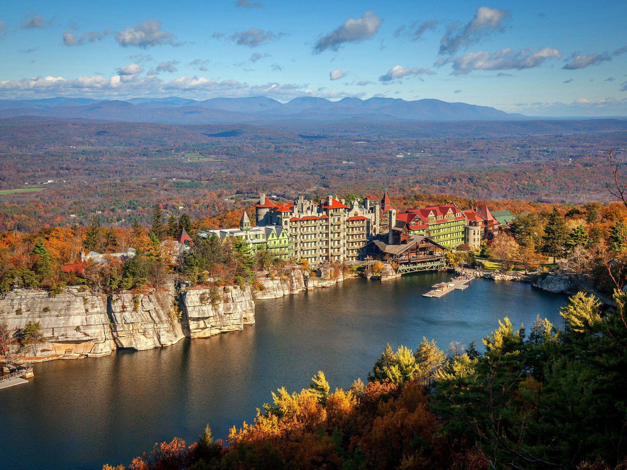 20 Fall Getaways From NYC for Apple-Picking, Wine-Tasting, and Leaf-Peeping
